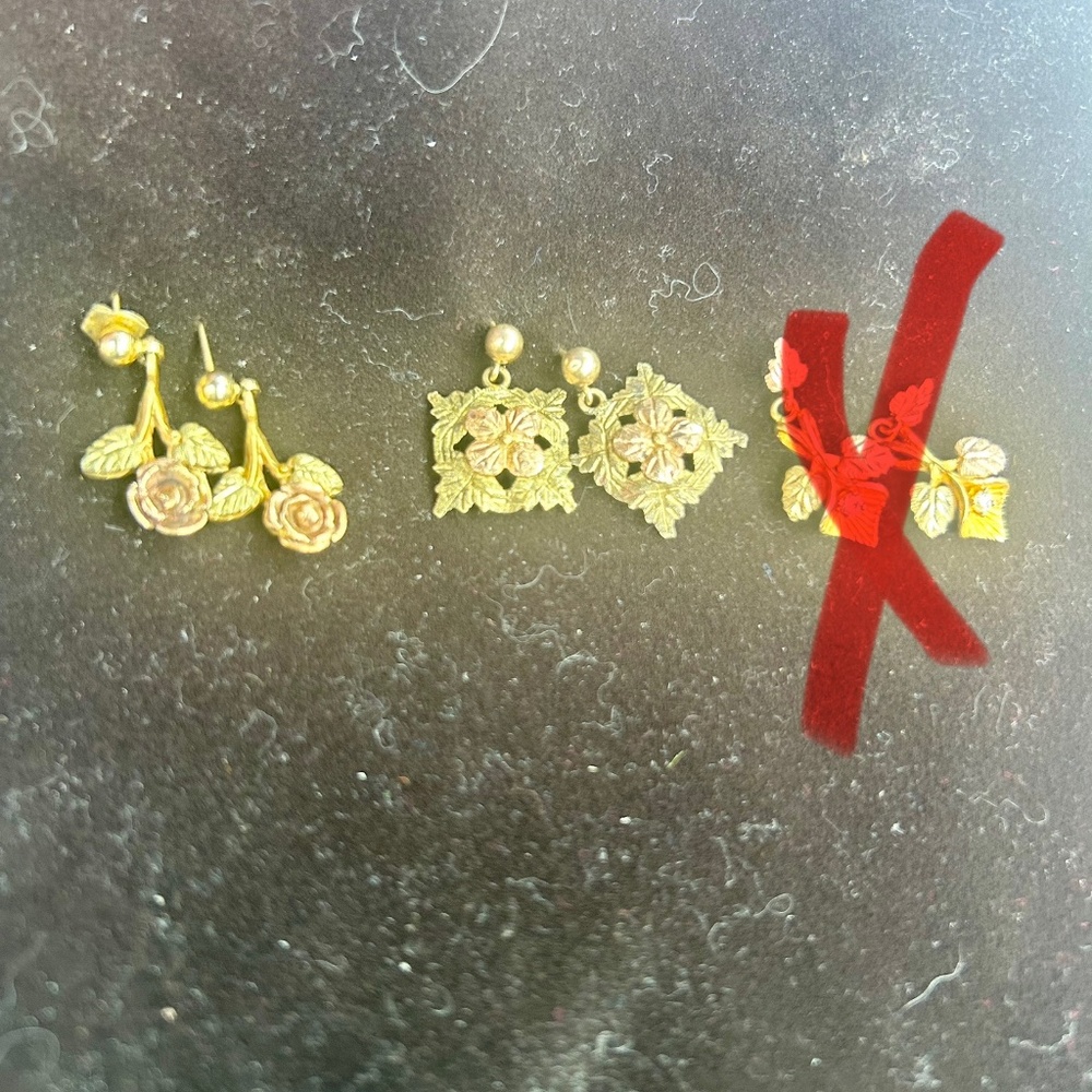 Black Hills gold dangle earrings